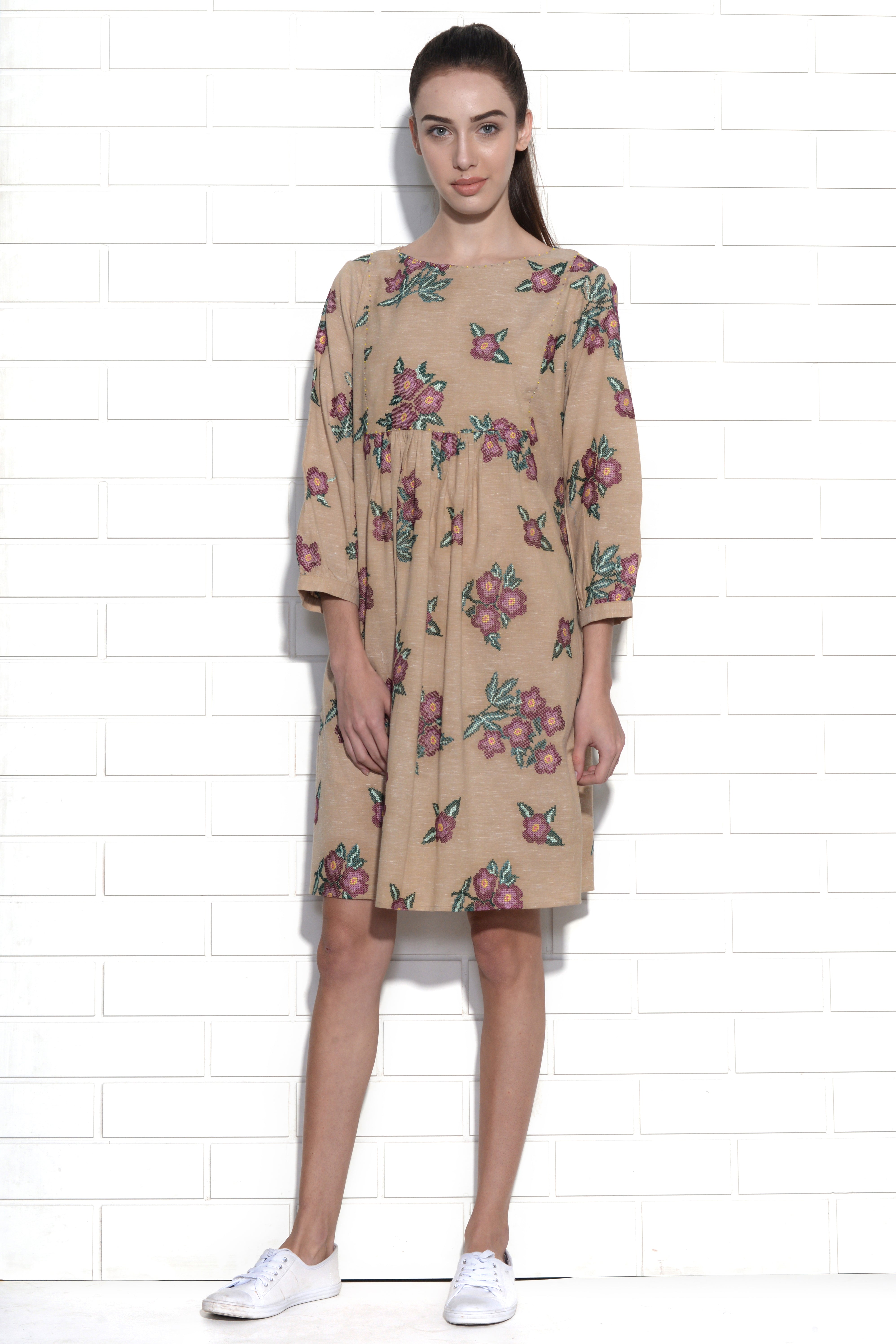 Popignac floral embroidery dress