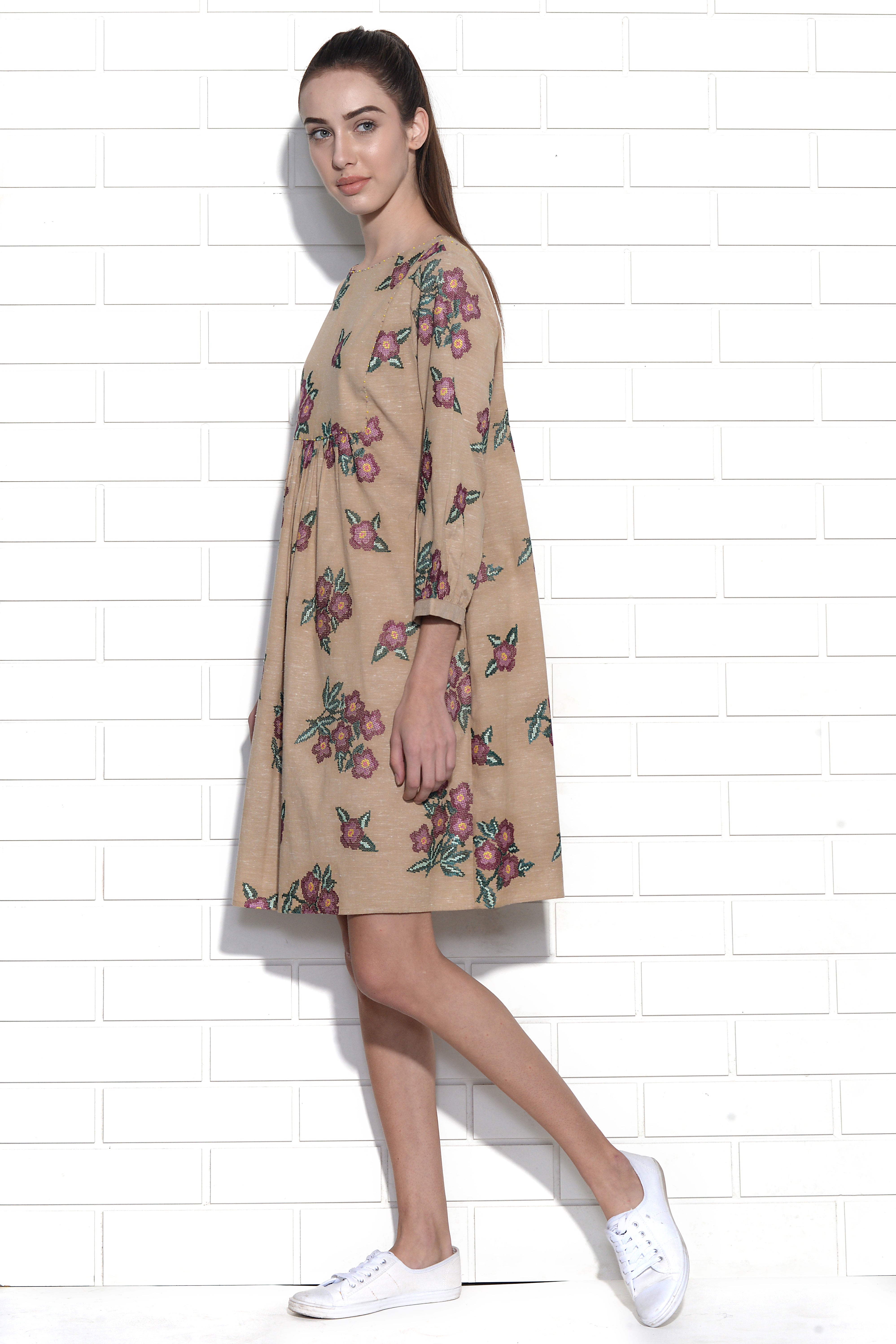 Popignac floral embroidery dress