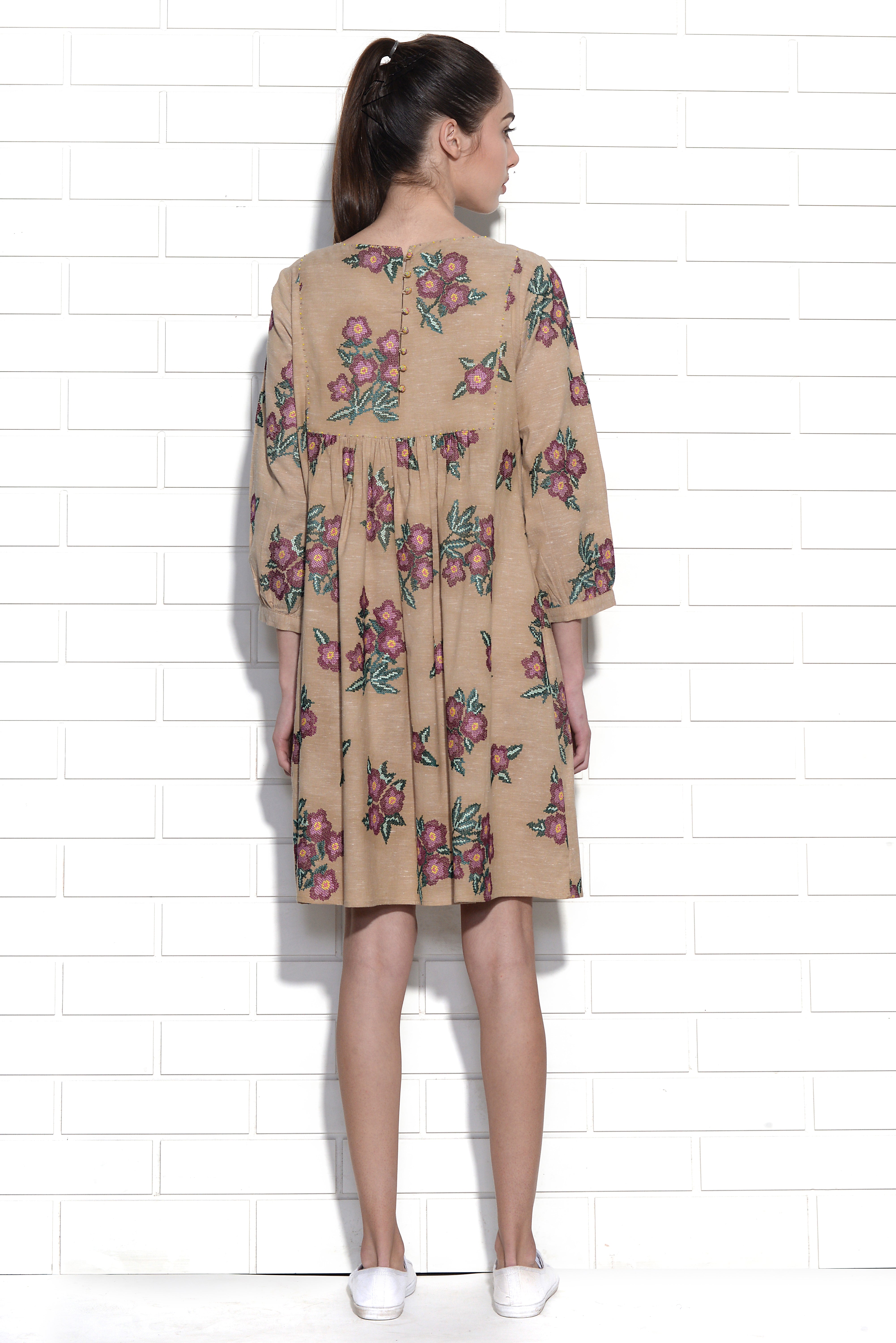 Popignac floral embroidery dress