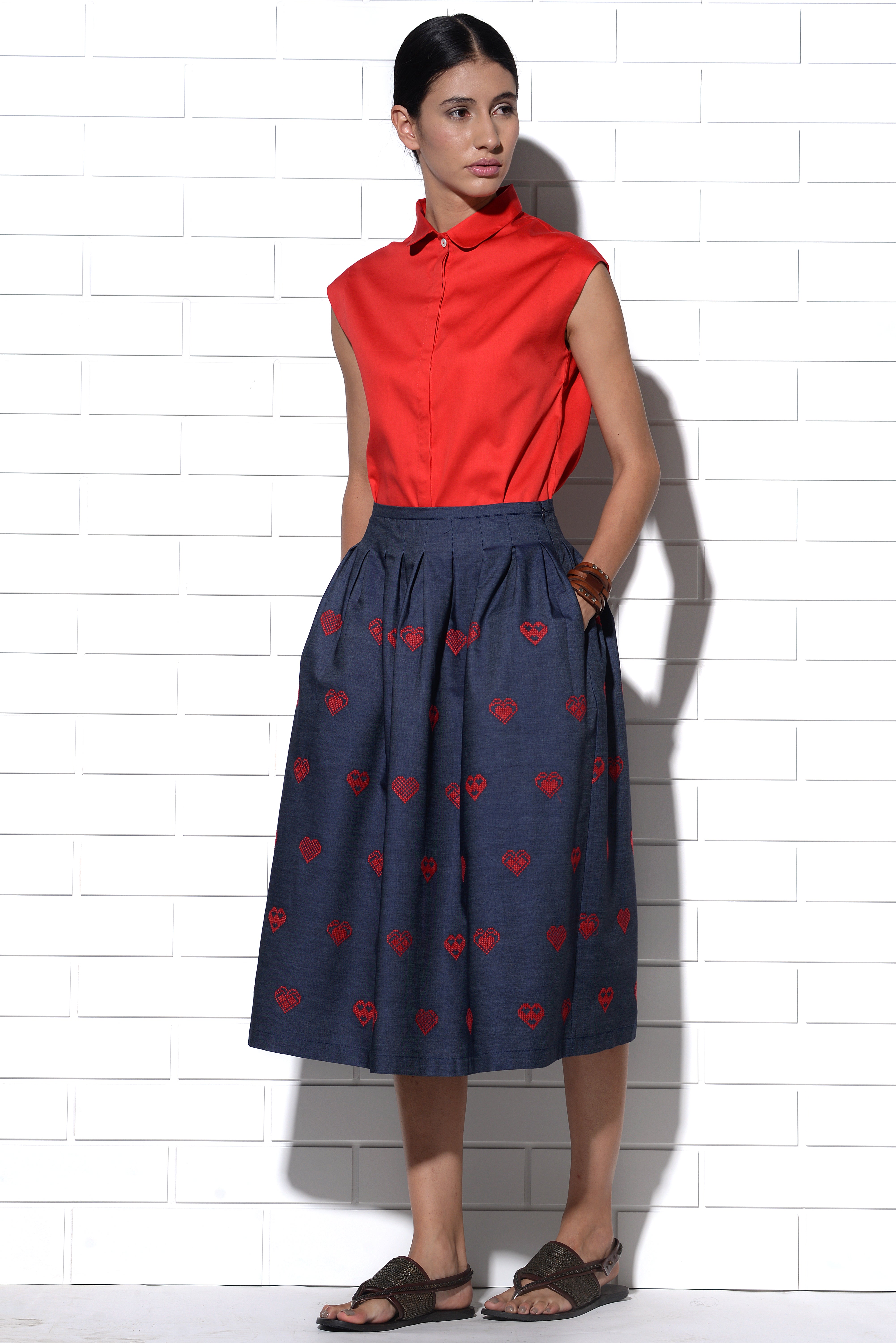 Meganisi collared top in red