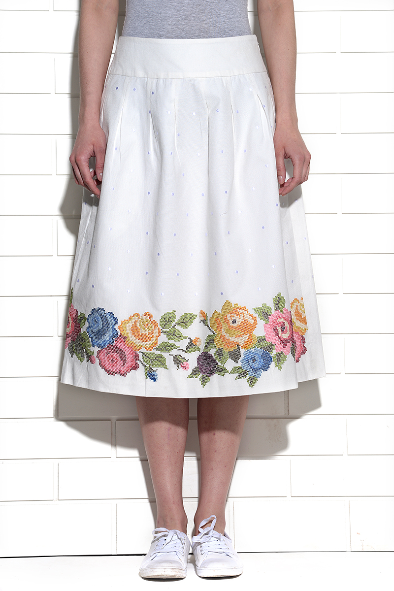 Coromell waisband skirt with pleats and rose cross stitch embroidery