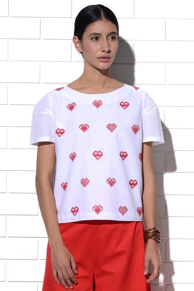 Mykonos Top in white with red hearts embroidery