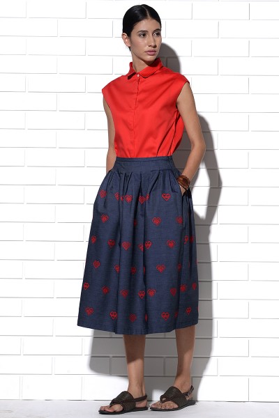 Corfu skirt in blue denim with red hearts embroidery