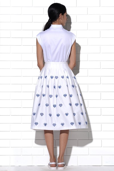Corfu skirt in white with blue hearts embroidery