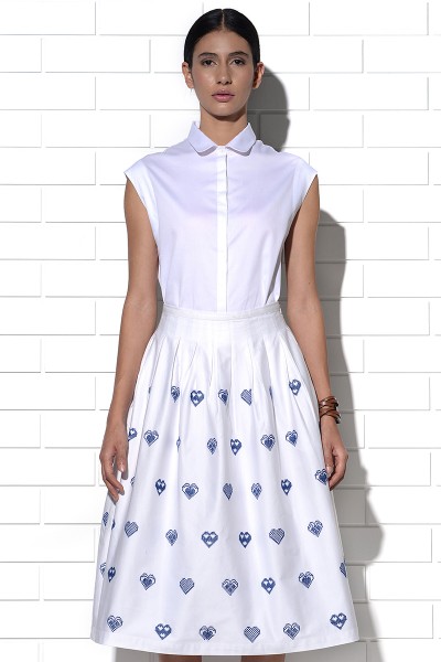 Corfu skirt in white with blue hearts embroidery