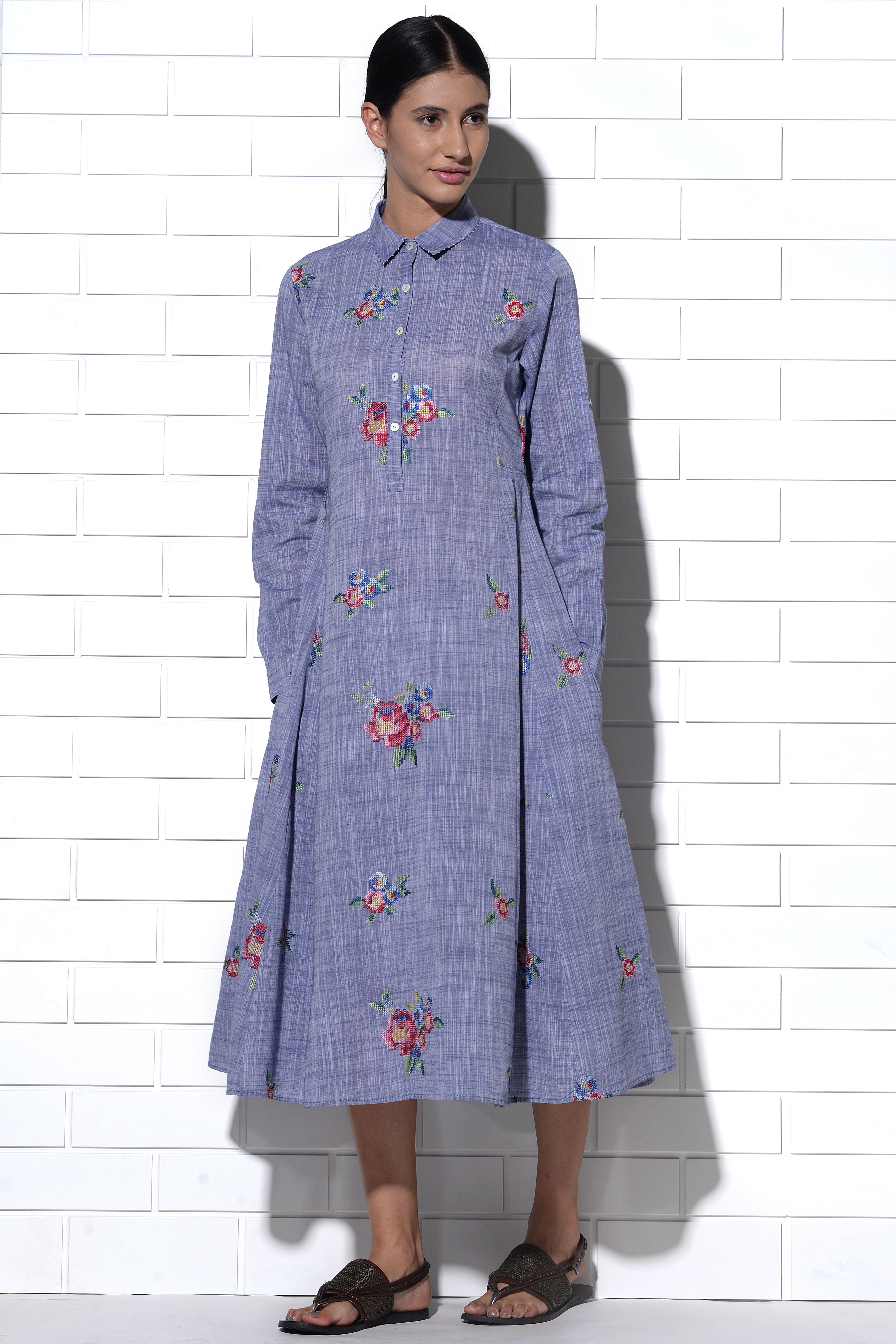 Imrali collared dress with multi-rose embroidery