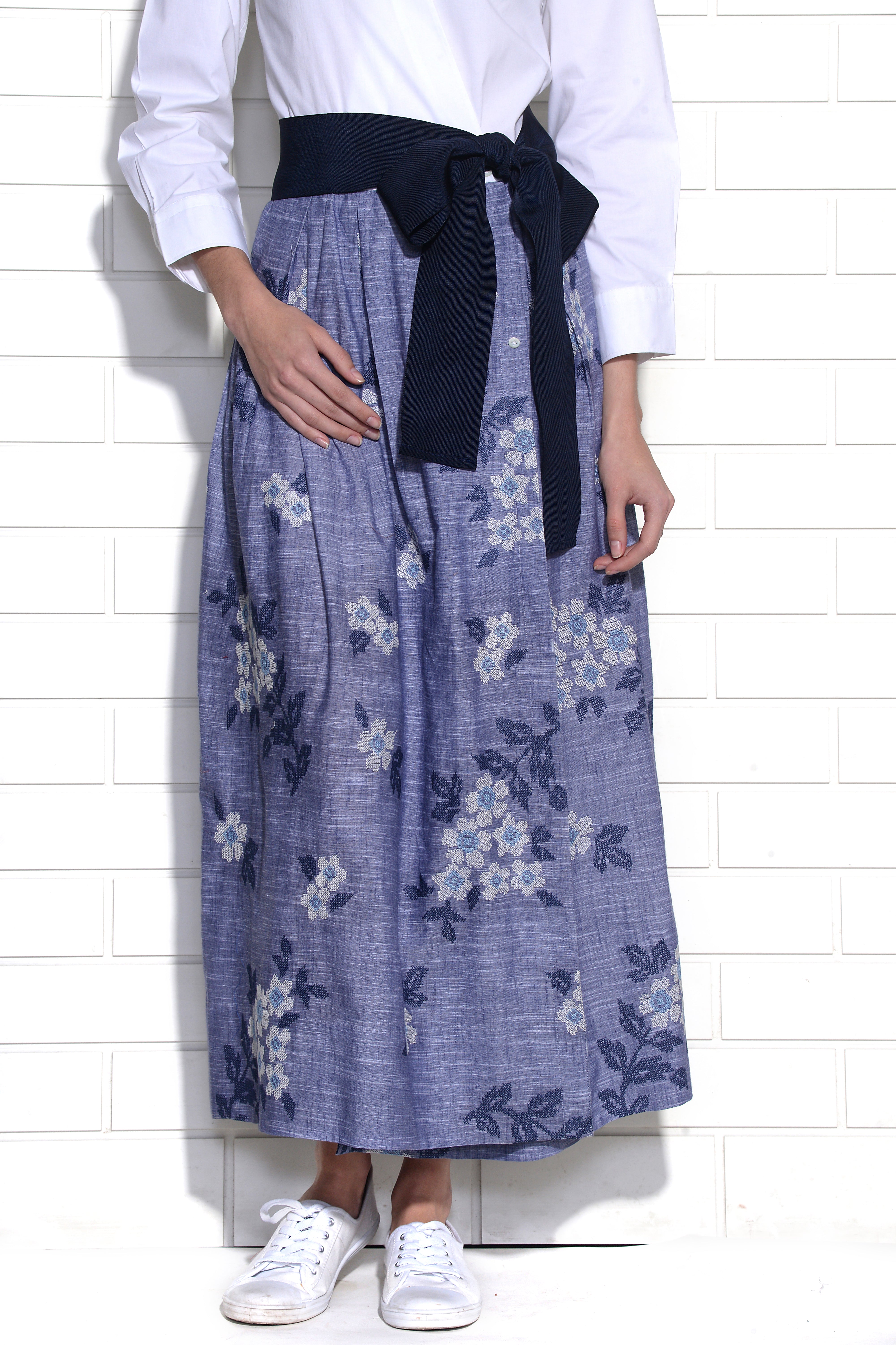 Bluecrown passion flower embroidered belted dress