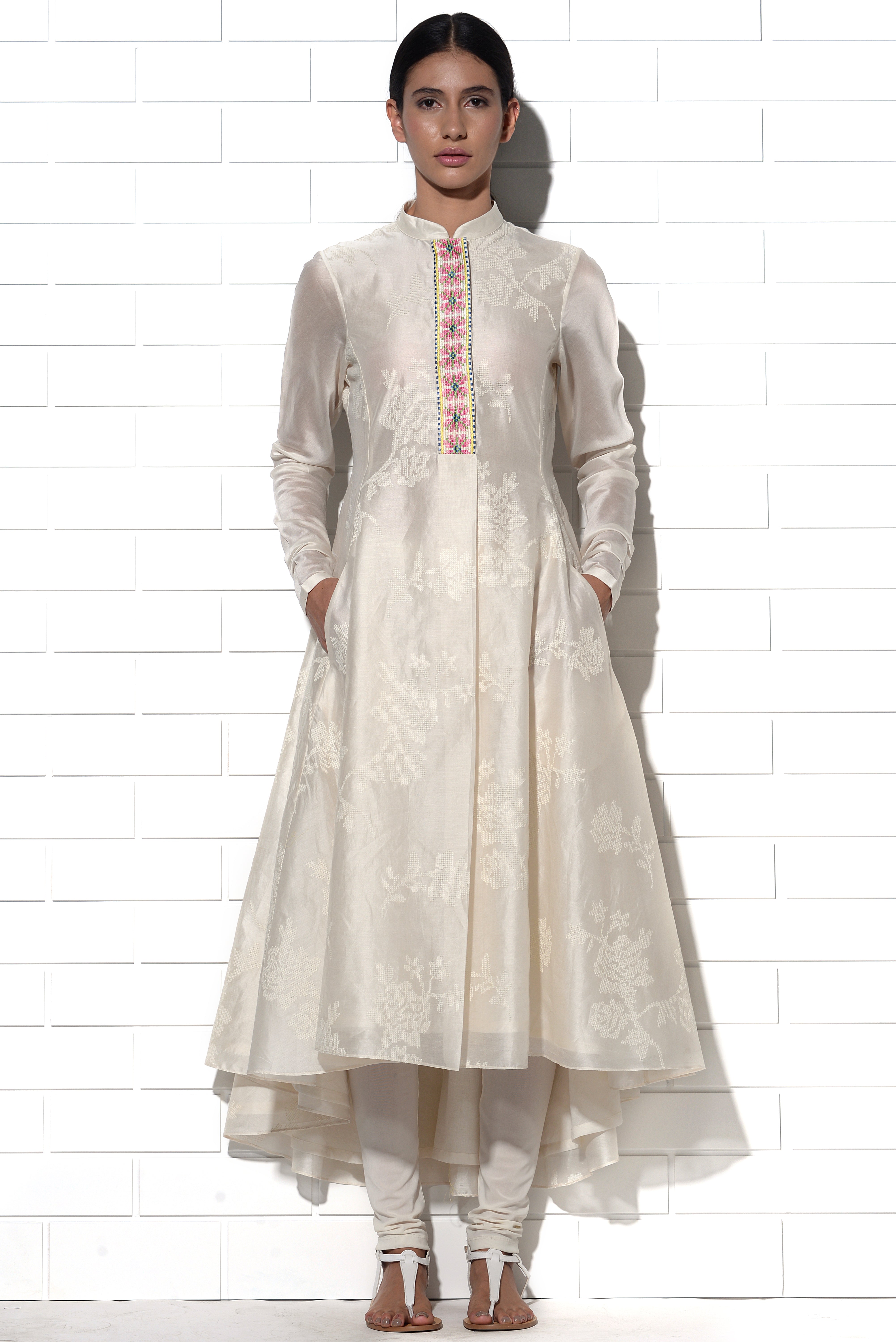 Maldives embroidered kurta set in ivory